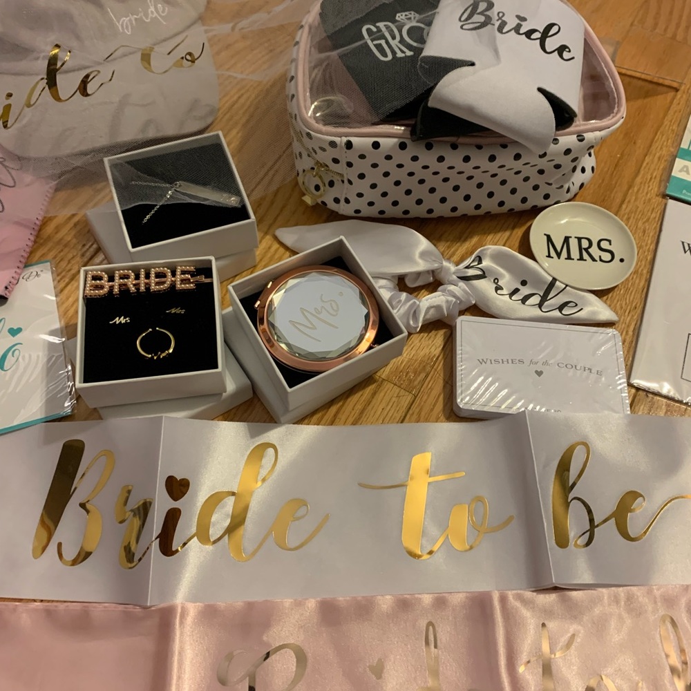 Bride-To-Be 👰🏻‍♀️ Bundle